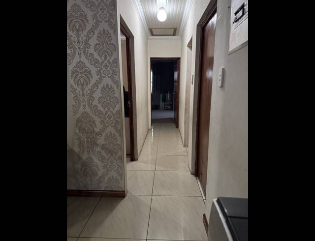 3 BEDROOM FREEHOLD FOR SALE IN MPOPHOMENI